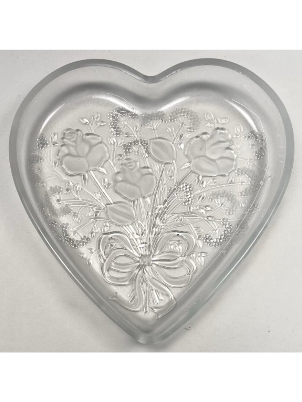 VTG MIKASA 7" Heart Shaped Rose Sweatheart Bouquet Glass Dish TRINKET TRAY EUC - Picture 2 of 3